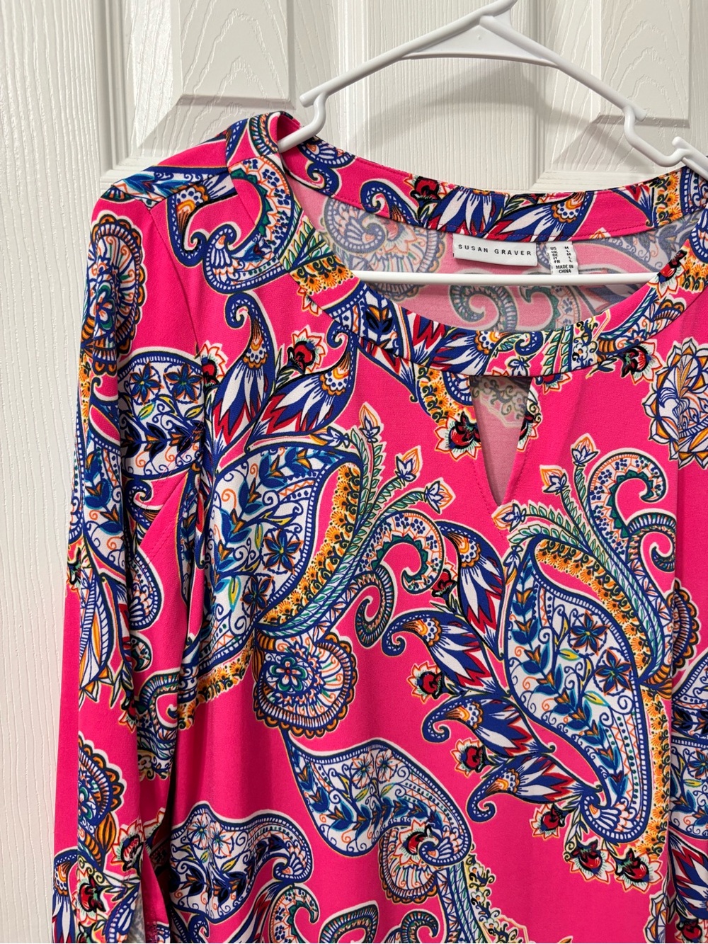 Susan Graver Pink Paisley Floral Keyhole 3/4 Sleeve Blouse Women’s Size Medium - Picture 3 of 8